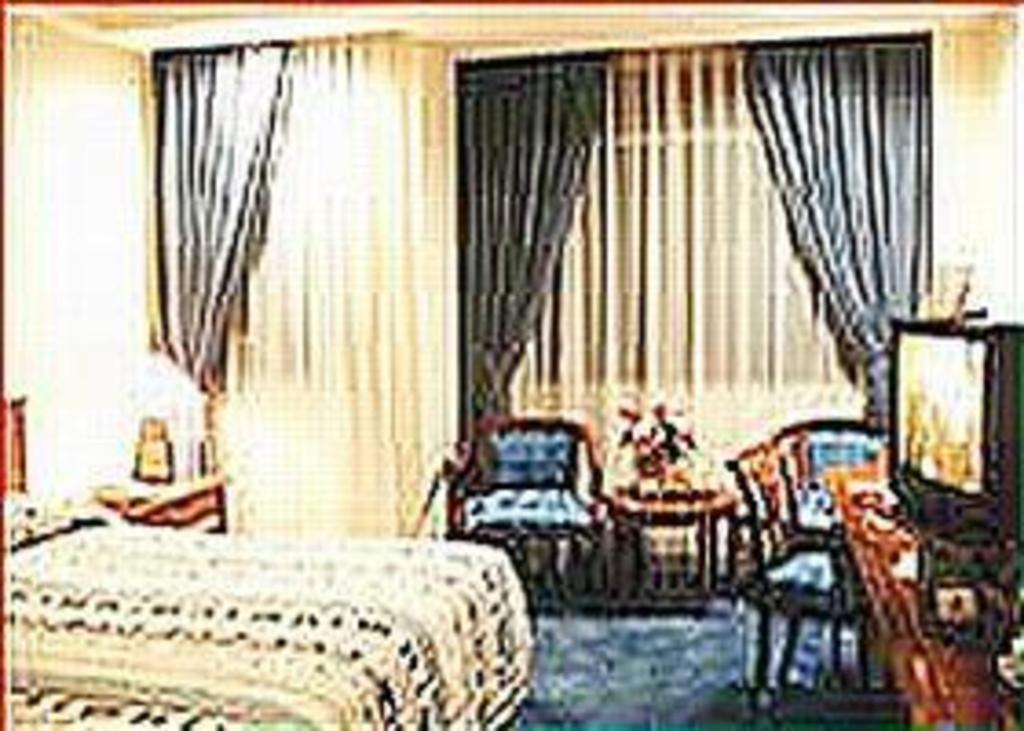 Hotel Bintang Wisata Mandiri Jakarta Exterior foto