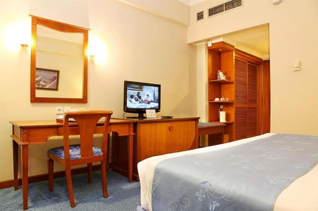 Hotel Bintang Wisata Mandiri Jakarta Exterior foto