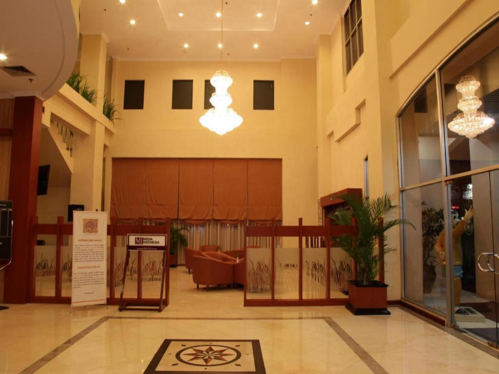 Hotel Bintang Wisata Mandiri Jakarta Exterior foto