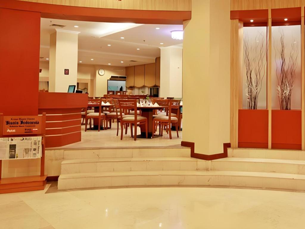 Hotel Bintang Wisata Mandiri Jakarta Exterior foto