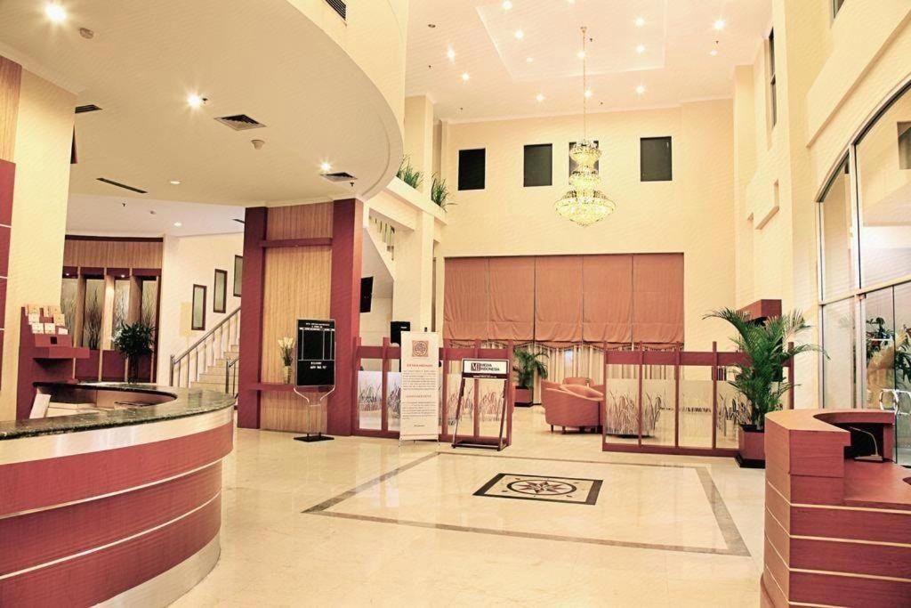 Hotel Bintang Wisata Mandiri Jakarta Exterior foto