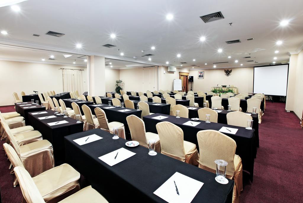 Hotel Bintang Wisata Mandiri Jakarta Exterior foto