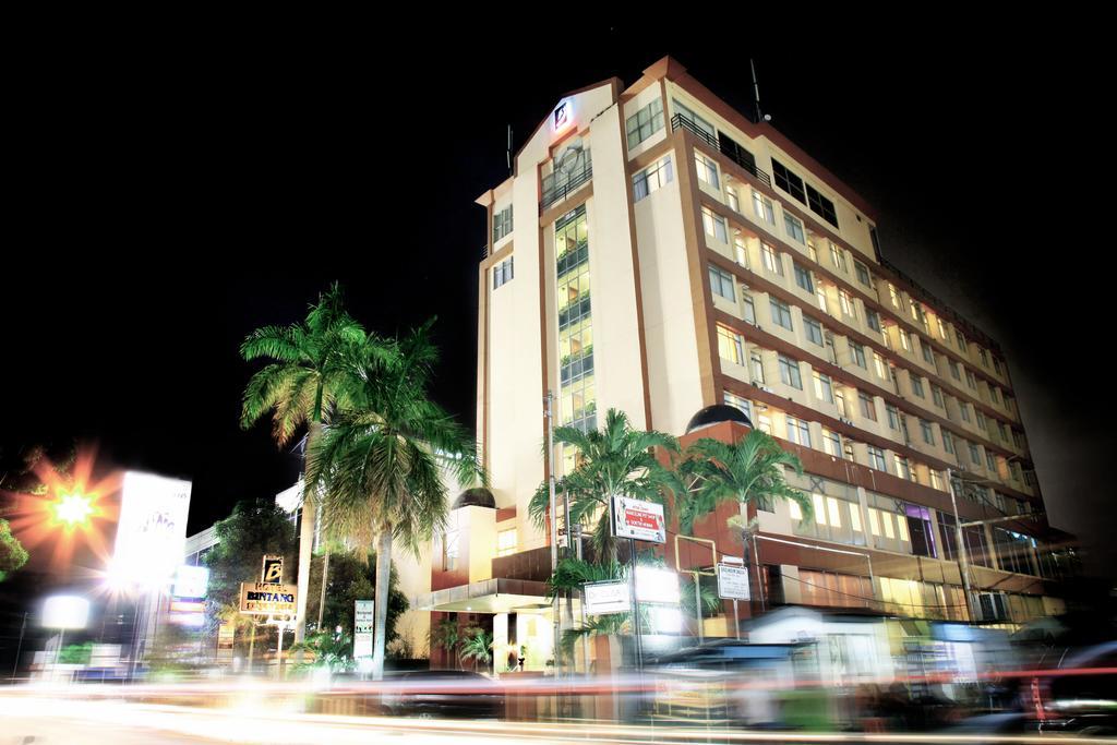 Hotel Bintang Wisata Mandiri Jakarta Exterior foto