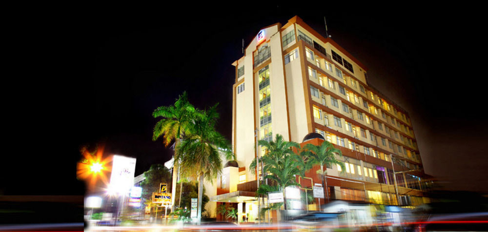 Hotel Bintang Wisata Mandiri Jakarta Exterior foto